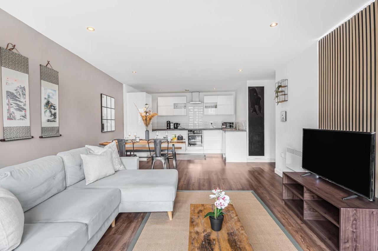 Oriental Suite 2 Bed 2 Bath Netflix And Free Parking, Games- Maihom Μπέρμιγχαμ Εξωτερικό φωτογραφία