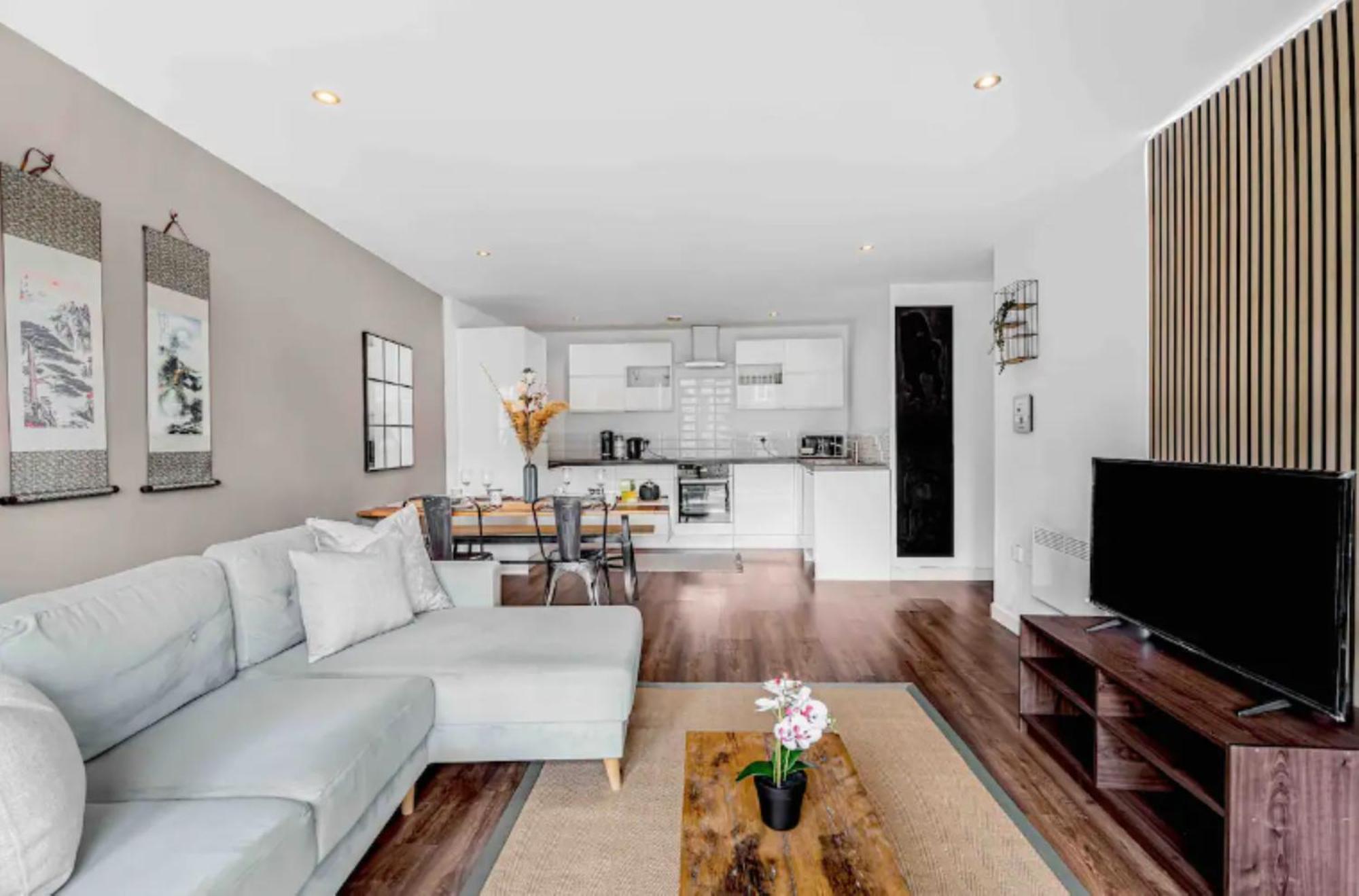 Oriental Suite 2 Bed 2 Bath Netflix And Free Parking, Games- Maihom Μπέρμιγχαμ Εξωτερικό φωτογραφία